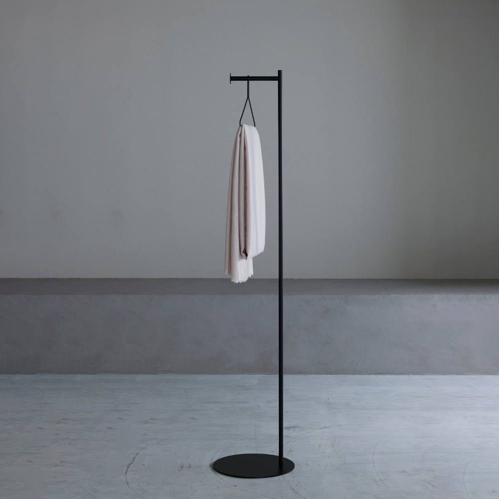 KUROSHIRO】COAT STAND L