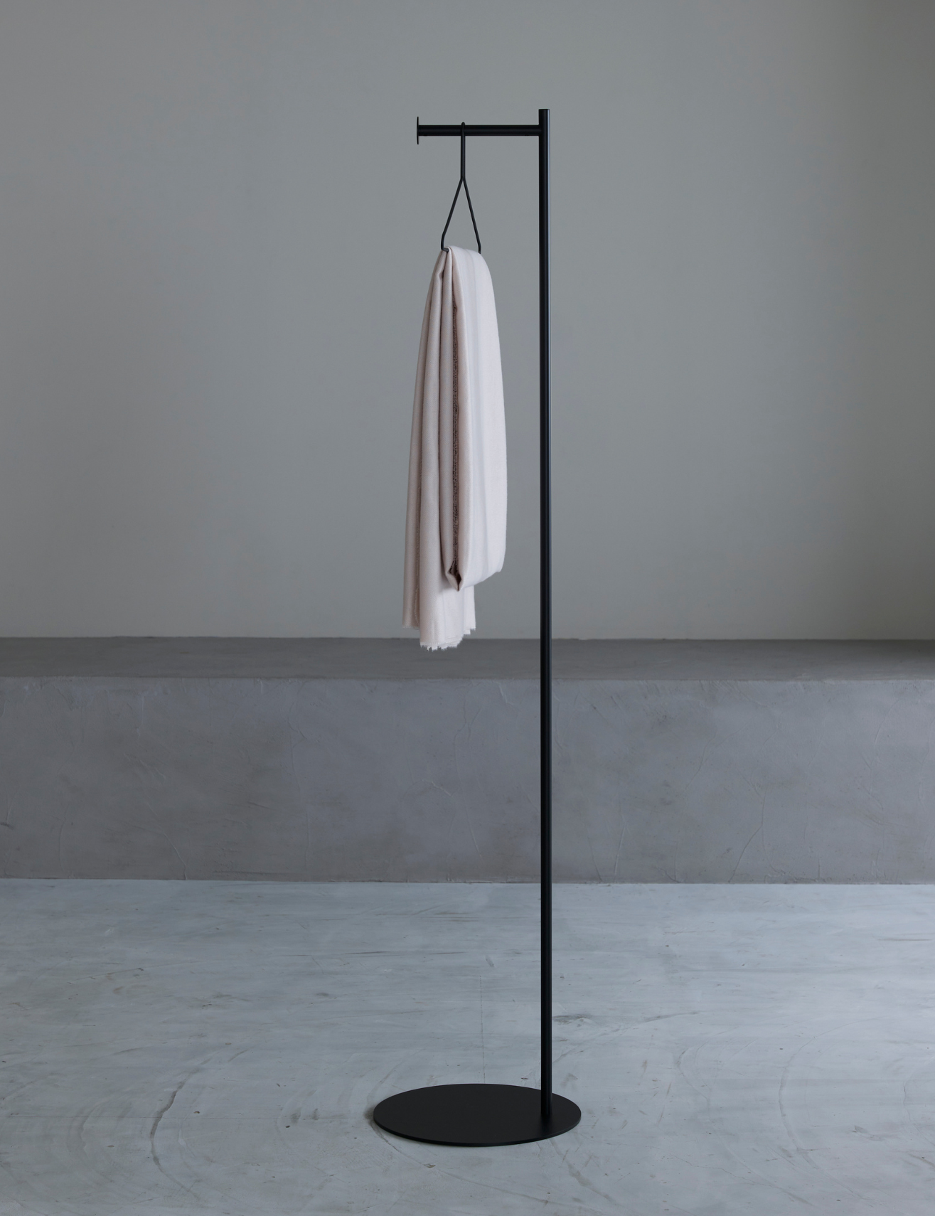 【KUROSHIRO】COAT STAND L