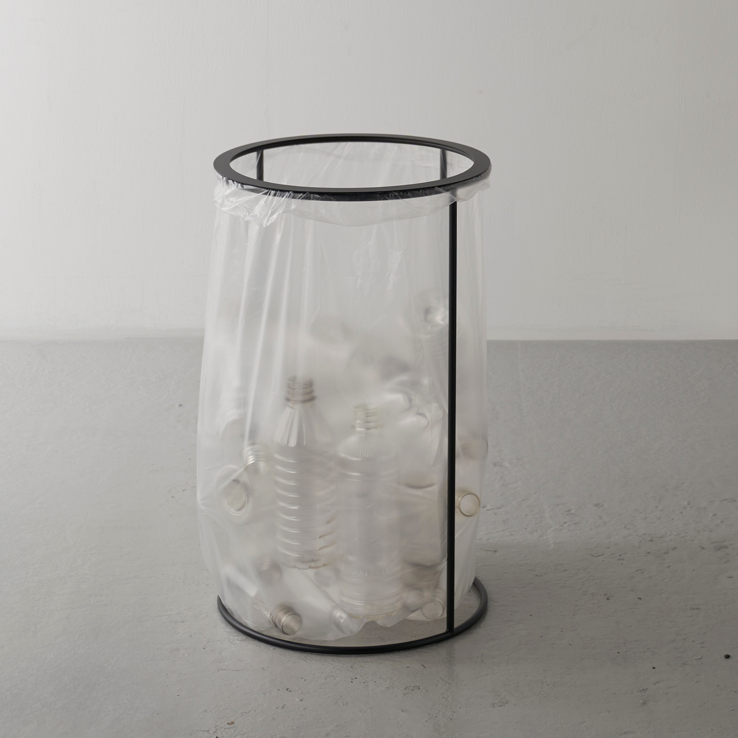 【KUROSHIRO】PLASTIC BAG HOLDER