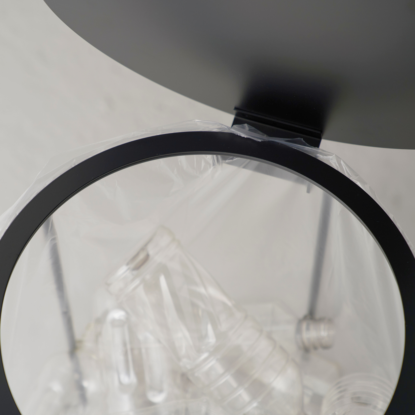 【KUROSHIRO】PLASTIC BAG HOLDER