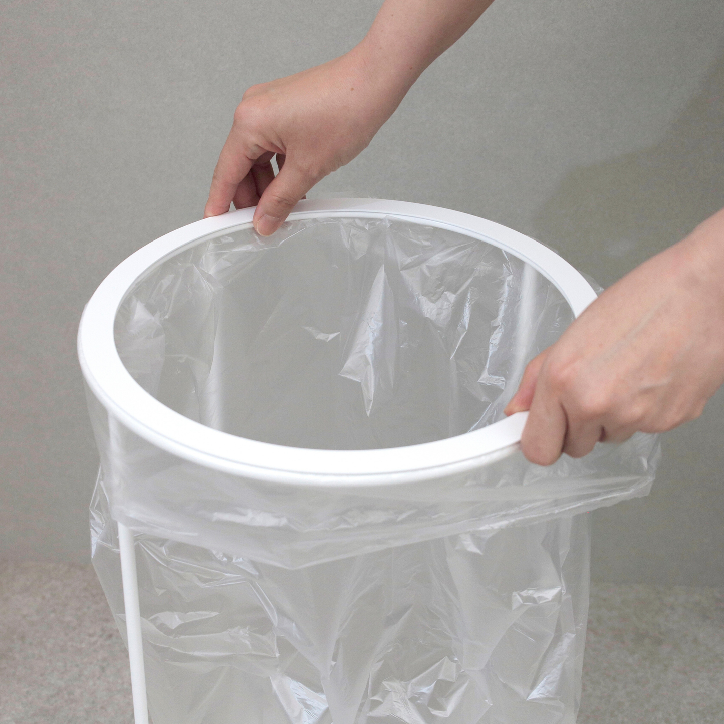 【KUROSHIRO】PLASTIC BAG HOLDER