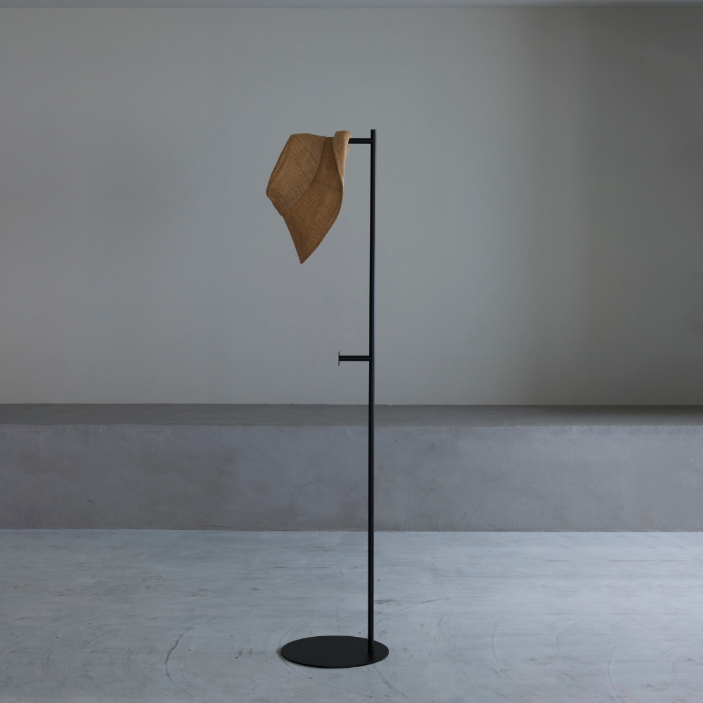 KUROSHIRO】COAT STAND F