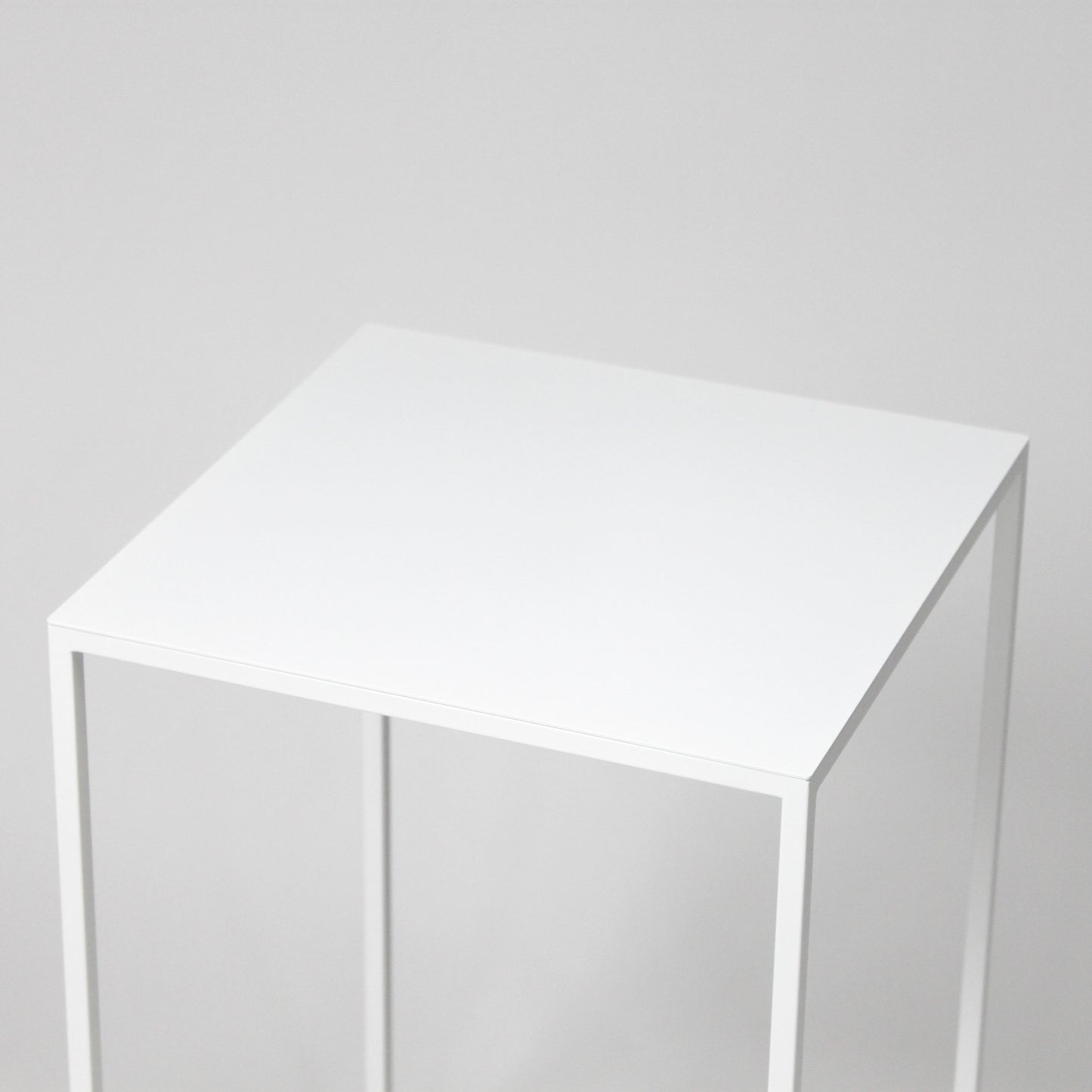 【KUROSHIRO】SIDE TABLE（SQUARE/BLACK・WHITE・BEIGE）